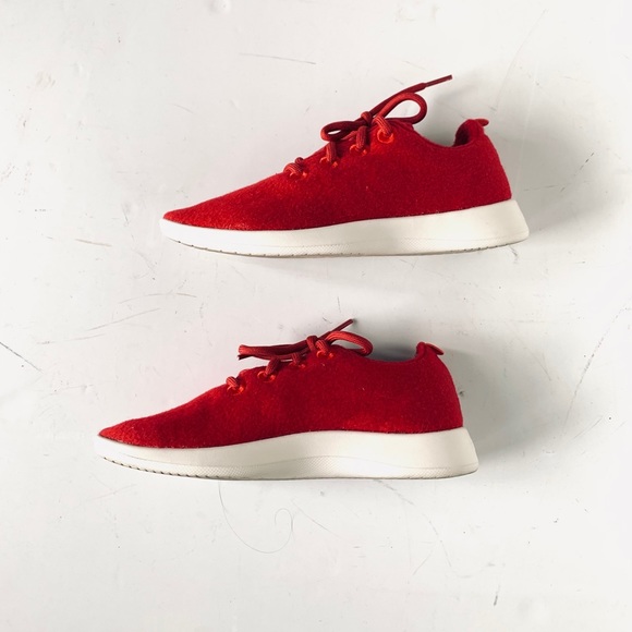 allbirds red
